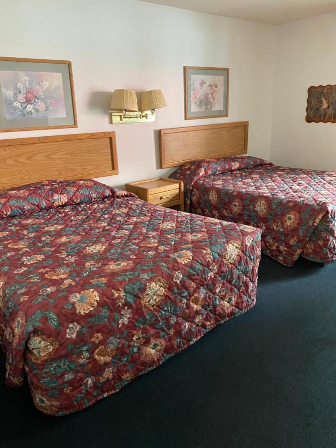 Northern Pine Inn Hayward Exterior foto